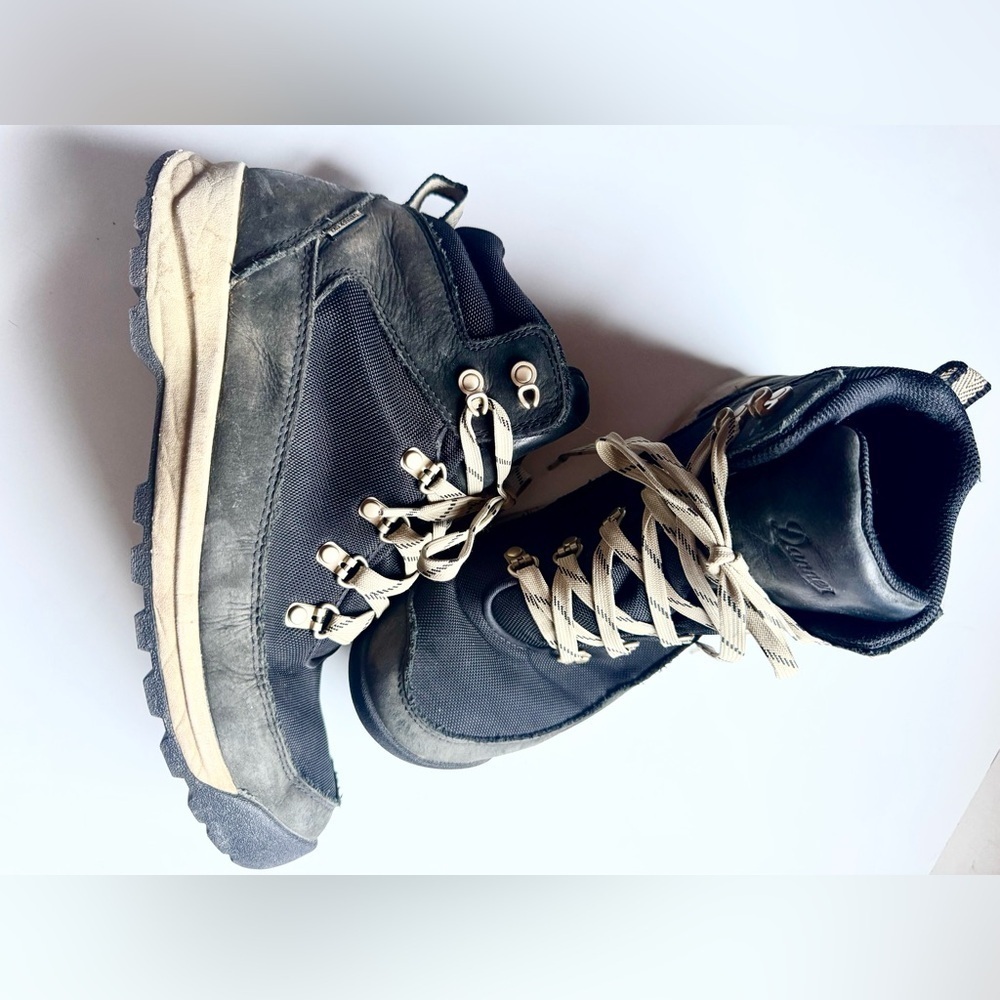 Danner Hiking Boots Size 8.5